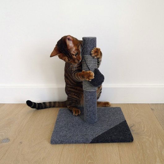 Catwalk Charcoal Felt Cat Post 35.5x29x29cm