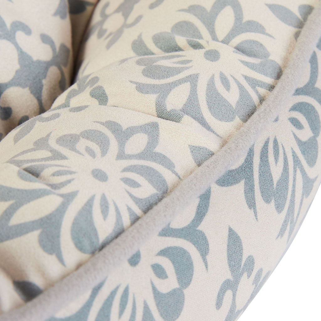 Dream Paws Scalloped Pet Bed Medium Grey