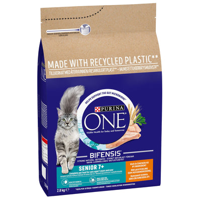 Purina One Senior Dry Cat Food Chicken 2.8kg